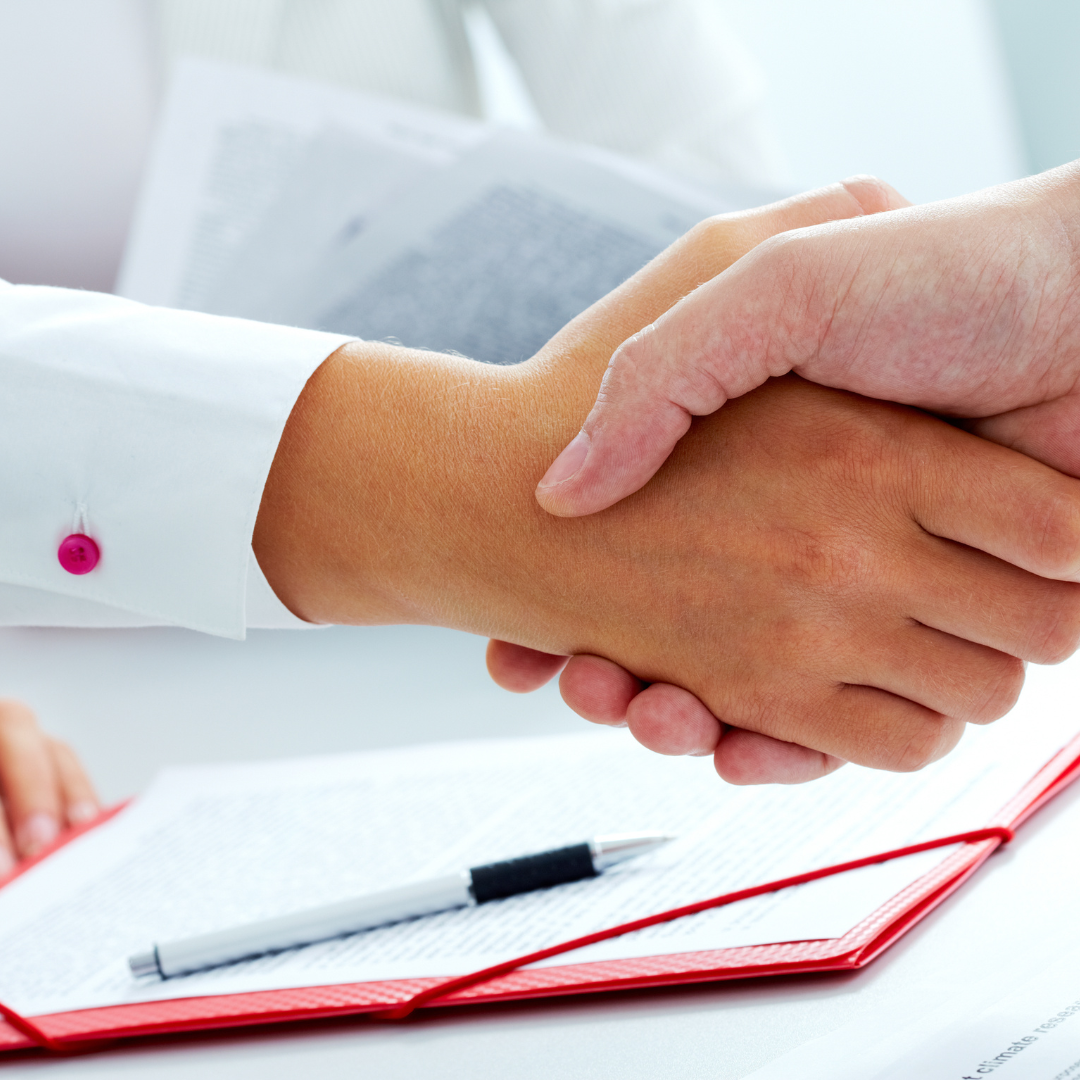 Accord entre le vendeur et l'acquéreur lors de la signature du compromis ou de la promesse de vente